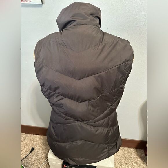 J.Crew Women’s Medium Brown Lined Puffer Vest - Picture 2 of 7